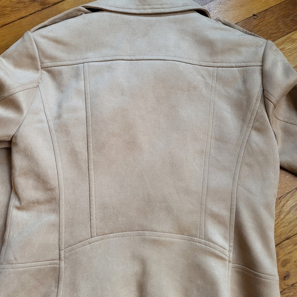 BB Dakota by Steve Madden Beige vegan/faux suede moto‎ jacket. Women's XS - Picture 4 of 6